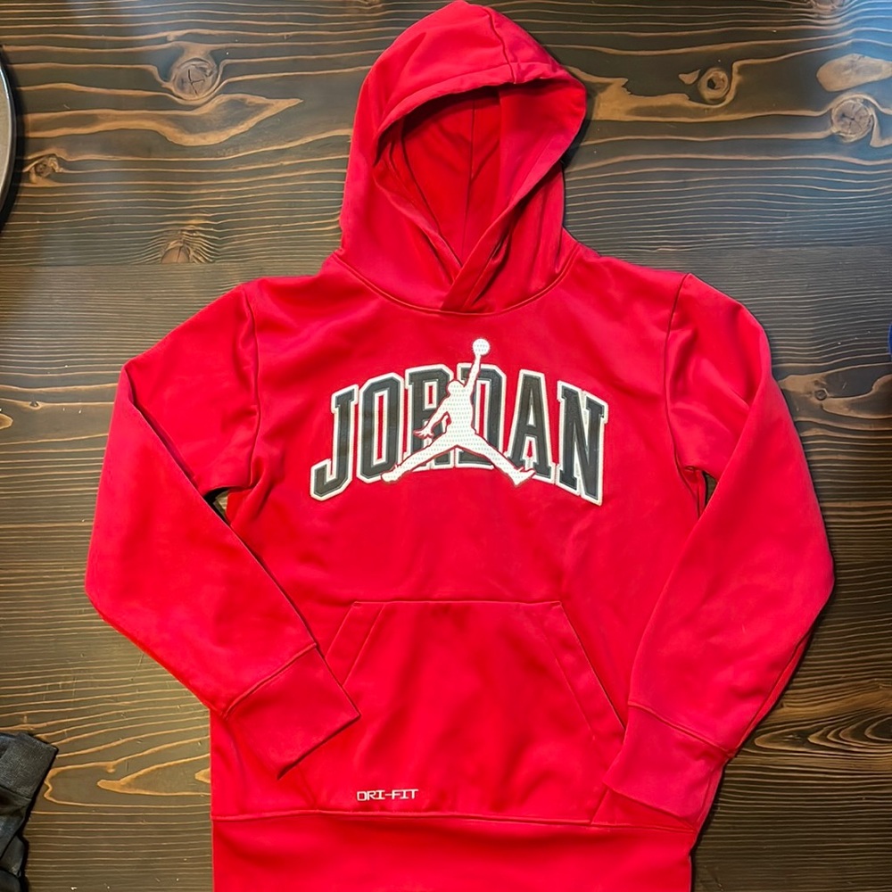 Kid’s Nike Jordan pullover hoodie sweatshirt- size medium